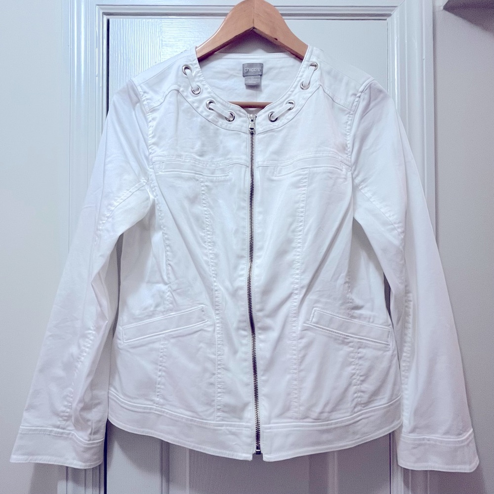 NWT Women’s Ivory Luxe Twill Zip Jacket, Gold details, Chico’s Sz 0 (US Sz 2/4)